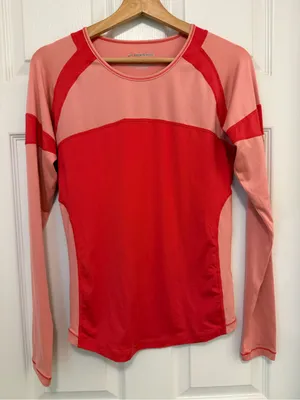 Like New Brooks Equilibrium Technology Women's Long Sleeve Athletic Top Pink thumbnail 1