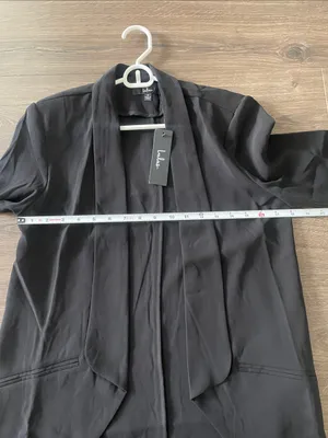 NWT Lulu's Black Blazer Style Open Jacket, Size Medium Shoulder Pads Sewn In thumbnail 3