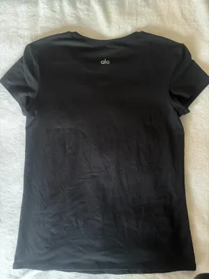 Black Alo tee shirt thumbnail 3