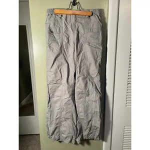 Divided H&M Women's Size 6 Wide Leg Baggy Utility Cargo Pants Light Gray Grunge thumbnail 2