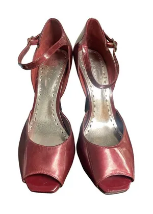 BCBG Women's Wine Shoes/Heels/4" Heel Size 8.5 SKU 1793 thumbnail 1