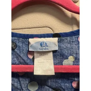 SB Scrubs Blue With Polka Dots Scrub Top Woman’s Size 2X thumbnail 6
