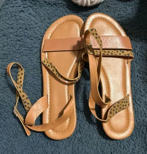 Sandals  thumbnail 1