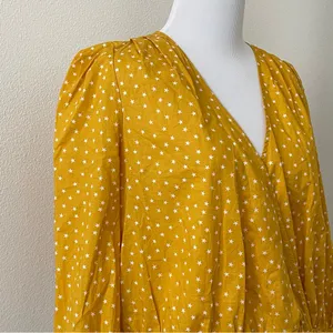 Madewell Wrap Top in Star Golden Yellow Scatter Print M thumbnail 4