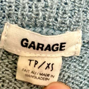 Garage Women’s XS Blue Gray Cropped V-Neck Knit Sweater Y2K 2000s Minimalist thumbnail 3