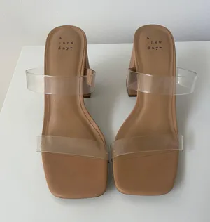 Target heels thumbnail 1