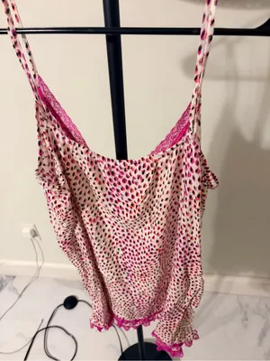 Women’s Pink Printed Cami Tank with Lace Trim thumbnail 4