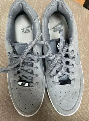 Nike Air Force 1  Grey Suede Platform thumbnail 3