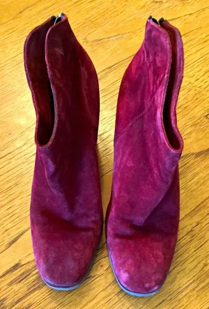 Clarks Women’s Burgundy Suede Ankle Boots Zip Block Heel Round Toe US 10 M thumbnail 1