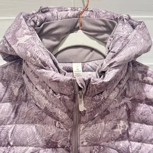 Lululemon Pack It Down Again Jacket Hooded Puffer 700‎ Down Lilac Purple Size 2 thumbnail 3