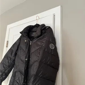 Ralph Lauren Ultra Light Weight 90% Down Fill Black Long Puffer Jacket With Hood thumbnail 5