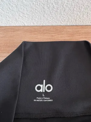 Alo Yoga 7/8 High-Waist Airlift Legging Black thumbnail 8