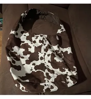 "Yellowstone" TV Show Faux Leather Cow Print Brown & White Hobo ToteBag New thumbnail 2