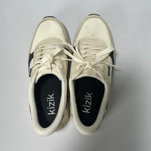 Kizik Paris Hands-Free Step In Sneakers Shoes Cream Black Women's Size 8 thumbnail 7