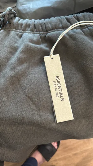 Fear of God Essentials Shorts sweat thumbnail 16