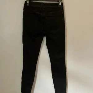 Good American Good Legs Mid Rise Black Skinny Jeans size 2/26 #784 thumbnail 8