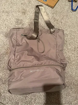 Beyond Yoga Convertible Gym Bag in Birch thumbnail 9