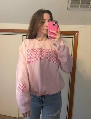 Gildan crewneck thumbnail 1