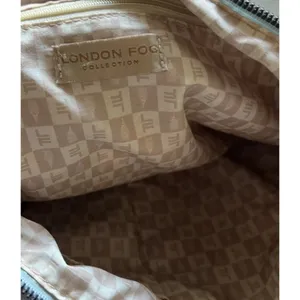 London Fog Travel Bag Houndstooth Brwn Barrel Duffle Leather Light Blue Bag thumbnail 12