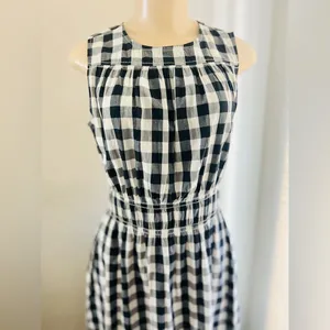 A New Day Women’s Gingham Sleeveless Smocked Waist Dress size small like new thumbnail 6