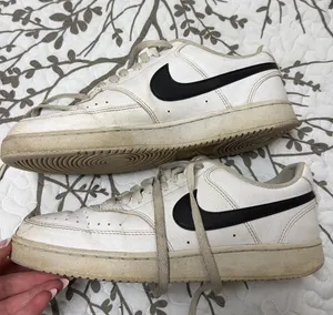 Nike Shoes thumbnail 1