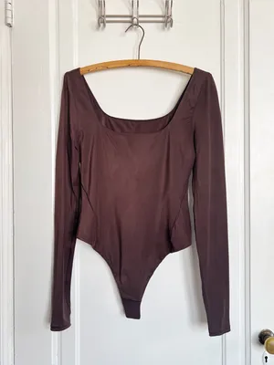 Lululemon • Wundermost Ultra-Soft Nulu Square-Neck Long-Sleeve Bodysuit brown thumbnail 2