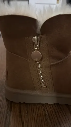 UGG Boots Women’s thumbnail 3