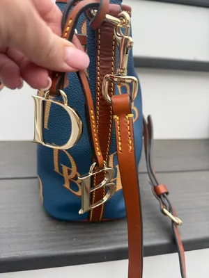 Dooney & Bourke Gretta Small Drawstring Crossbody Bag in excellent condition thumbnail 3
