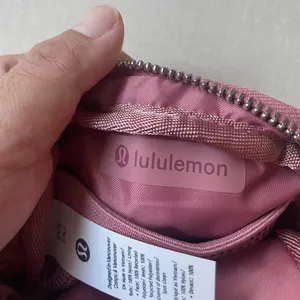 Lululemon Everywhere Belt Bag Nano - Deco Pink thumbnail 12