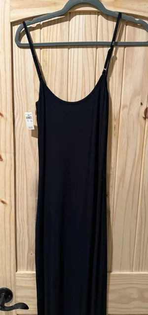 black dress Size M thumbnail 1