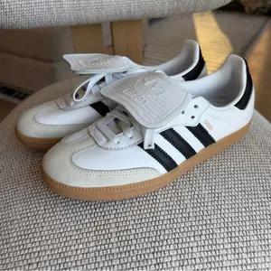 Adidas Samba Long Tongue Sneakers Shoes in Cloud White / Core Black / Gold NWOB thumbnail 3