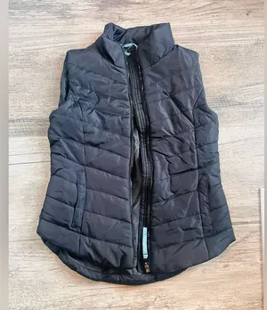 Aeropostale Women's Down Zip-Up Vest Black Size Extra Small XS NWT #160 thumbnail 1