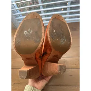 Frye Madeline Orange Suede Trim Short Ankle Booties Size 8.5 thumbnail 6
