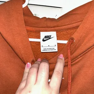 Nike Women’s  Hoodie thumbnail 2