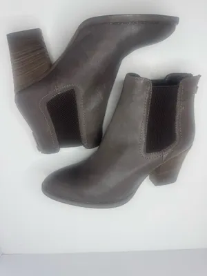 Aquatalia Grey Leather Ankle Boots Womens Size 8 thumbnail 6