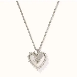 🩶🌸 Mallory Rose Locket Short Pendant Necklace from Kendra Scott. thumbnail 8