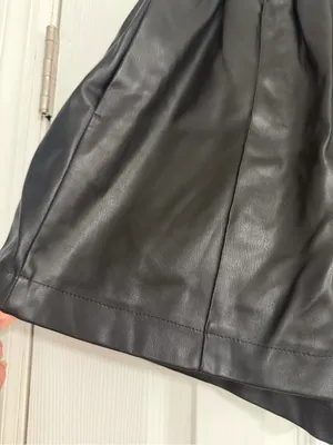 TopShop Women's Faux high rise Leather Black Elastic-Waist Shorts size 8 thumbnail 6