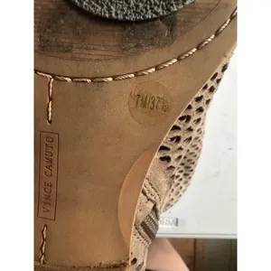 Vince Camuto Womens Taupe Suede Perforated Laser Cut Ankle Booties Size 7M thumbnail 8