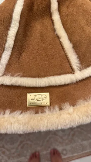 UGG bucket hat thumbnail 4