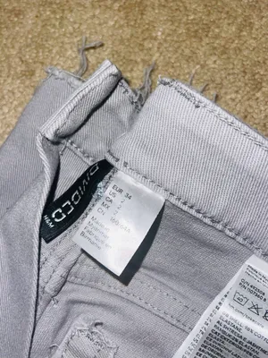 H&M Straight Jeans thumbnail 2