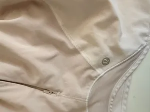Lululemon Shorts Hotty Hot 4" white thumbnail 3