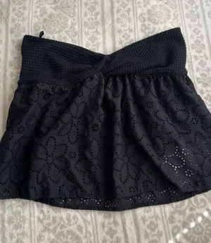 SheIn Flowy black tube top thumbnail 1