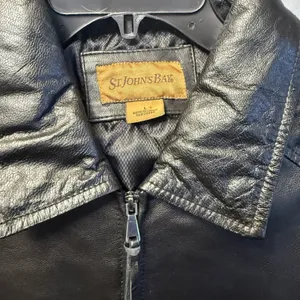 St. John's Bay Leather Bomber Jacket Mens Large Black Zip‎ Front Quilted Lined thumbnail 4