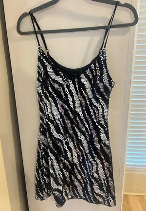 Forever 21 - NWT black/white/silver sequin dress! Size small! thumbnail 4
