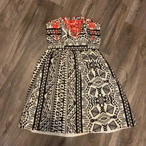 Daytrip Aztec Strapless Dress thumbnail 1