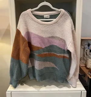 Universal Threads Sweater thumbnail 1