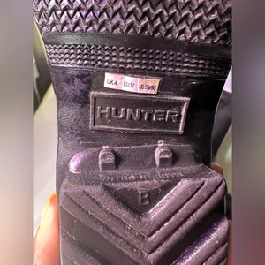 Hunter Black Glossy Rain Boots thumbnail 8