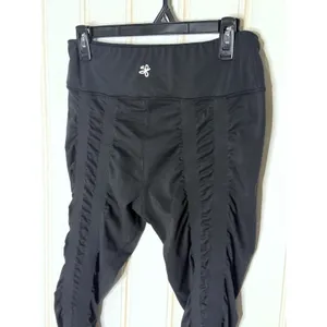 Sweetflexx Black Booty Band Capri Resistance Toning Leggings Size 10 Ruched thumbnail 5