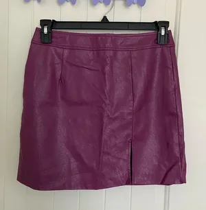 NWOT | Nasty Gal Collection women’s faux leather‎ purple miniskirt — size 4 thumbnail 1