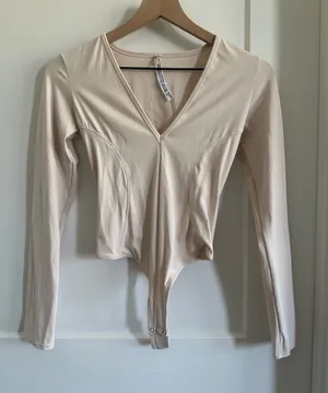 Free people nude v-neck bodysuit thumbnail 1